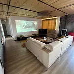 Apartman Magnifique Loft Urbain Centre,gare,parking Prive Le Mans